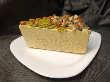 Халва Узбецькка Вершкова з горіхами 600г(+-35г)