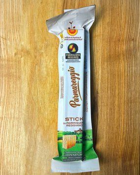 Сир пармезан PARMAGGIO Stick 100г фото
