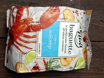 Сухарики пшеничні зі смаком " Лобстер"  ТМ Flint baguette 100г фото